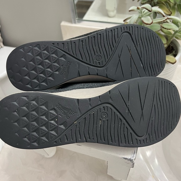 Dansko Christina Metallic leather sneaker size 40 - Picture 5 of 8